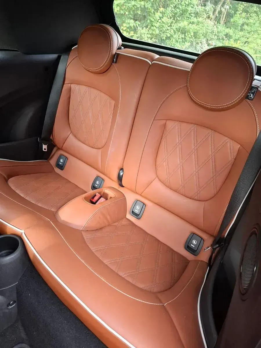Second-hand Mini Cooper 136 CP (100 kW) 2018 Argintiu Hatchback