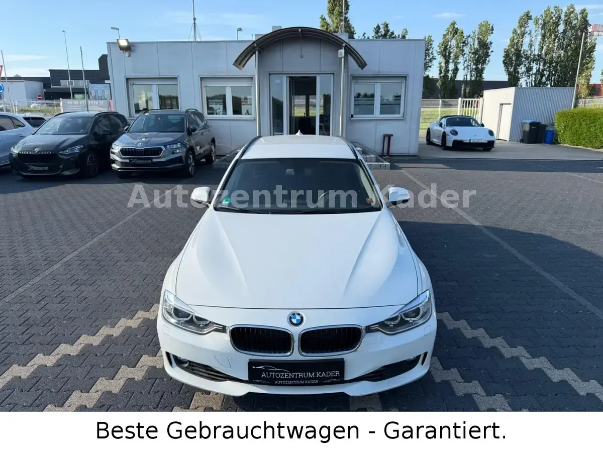 Gebraucht BMW 320 Sport Line 184 PS (135 kW) 2013 Weiß Kombi
