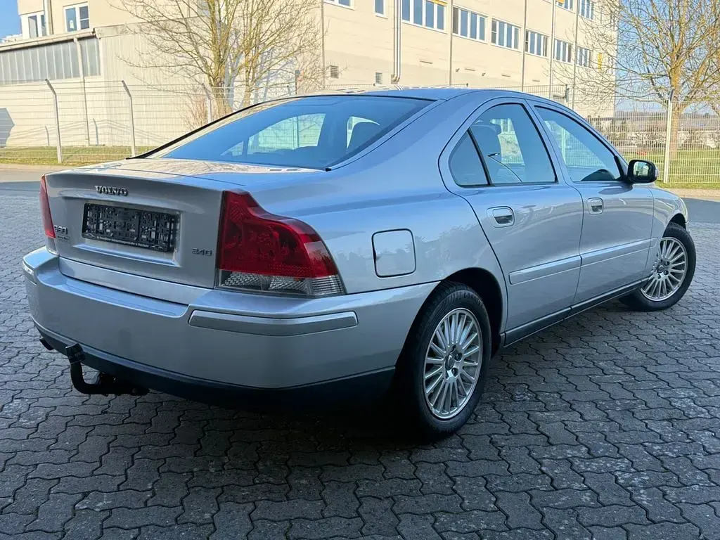 Gebraucht Volvo S60 163 PS (119 kW) 2006 Silber Limousine