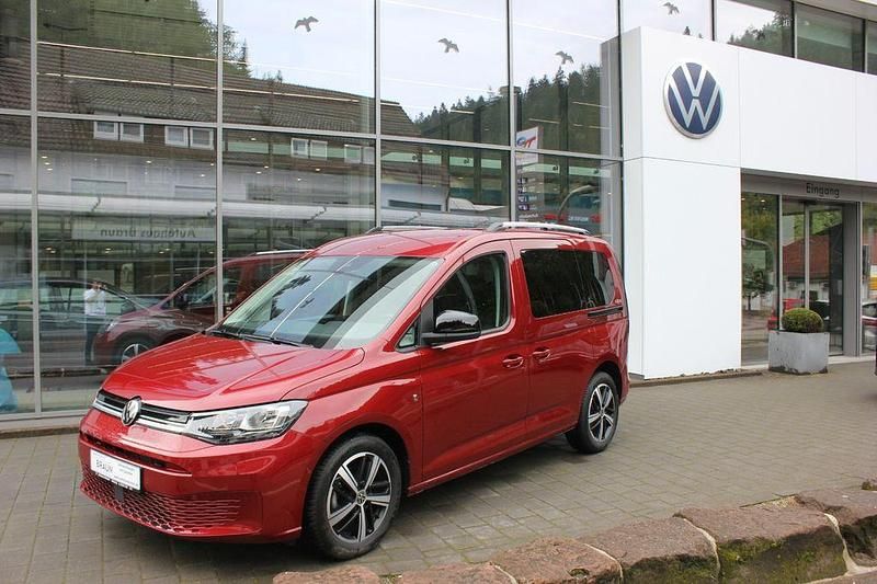 Rot Gebraucht 2024 VW Caddy Goal Van / Kleinbus | 32.490 € (Teuer) - Bild 1/4