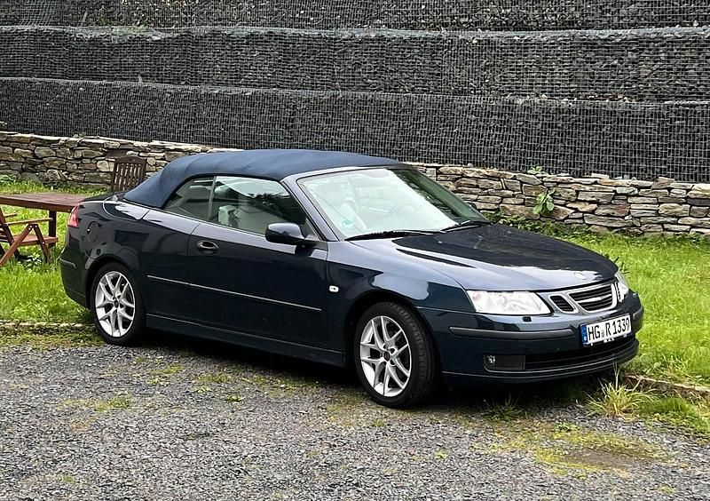 Blau Gebraucht 2004 Saab 9-3 Cabriolet Vector Cabrio | 6.700 € (Guter Preis) - Bild 1/4