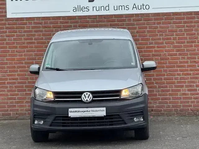 Gebraucht VW Caddy 102 PS (75 kW) 2019 Silber Van / Kleinbus