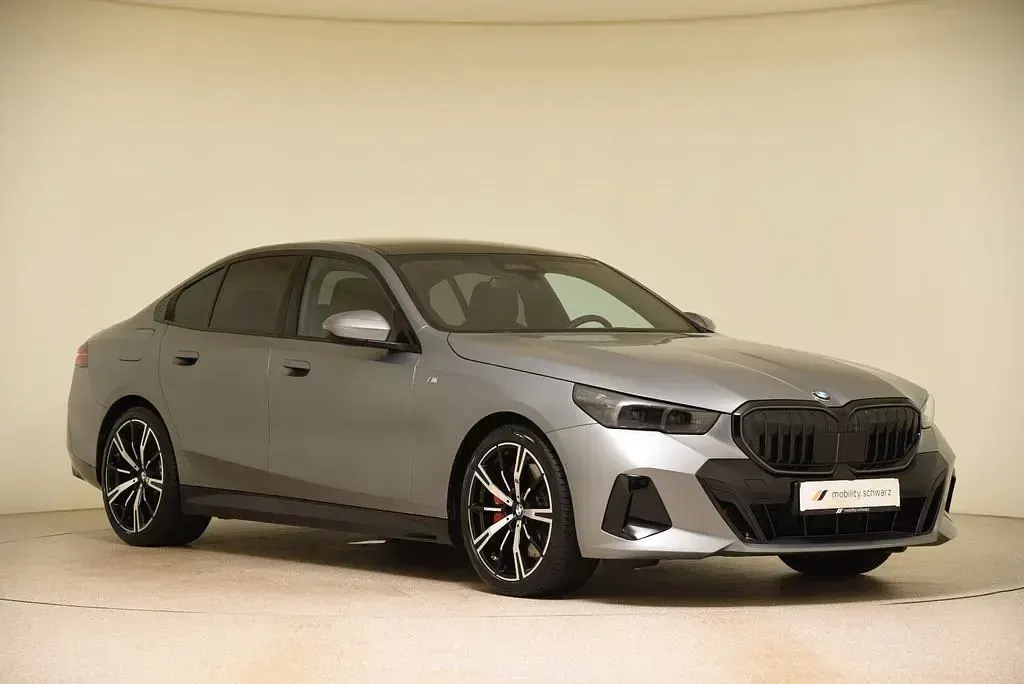 Gebraucht BMW 540 M Sport 286 PS (210 kW) 2025 Grau Limousine