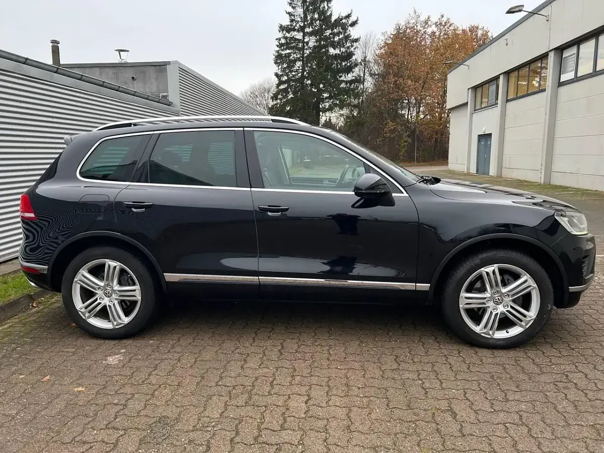 Gebraucht VW Touareg 262 PS (192 kW) 2015 Schwarz SUV