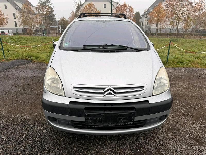 Silber Gebraucht 2006 Citroën Xsara Picasso Van / Kleinbus | 1.190 € - Bild 1/4