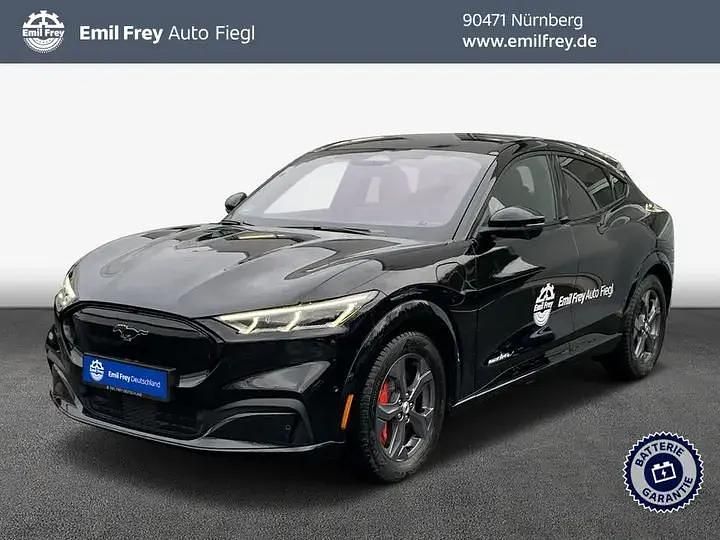 Iridium schwarz Gebraucht 2023 Ford Mustang Mach-E S SUV | 36.950 € - Bild 1/4