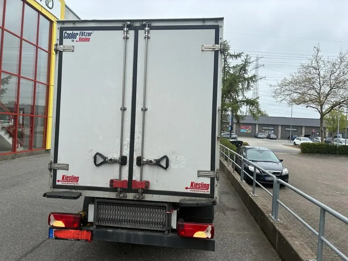 Gebraucht Mercedes Sprinter 163 PS (119 kW) 2019 Weiß Van