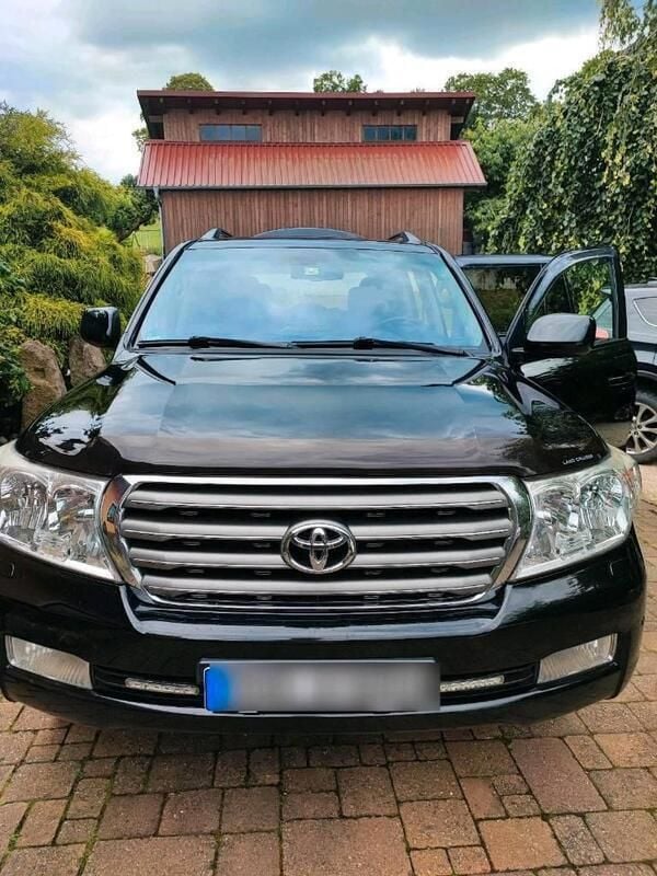 Schwarz Gebraucht 2010 Toyota Land Cruiser V8 SUV | 45.400 € - Bild 1/4