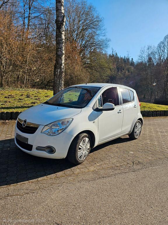 Gebraucht Opel Agila Edition 86 PS (63 kW) 2009 Weiß Kleinwagen