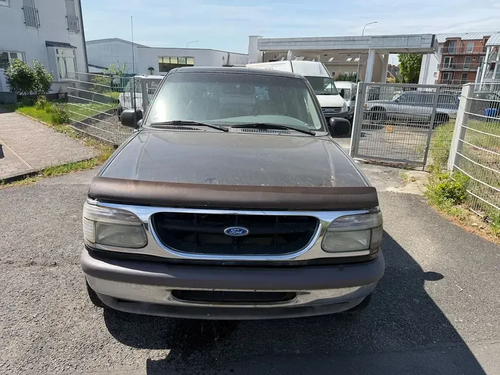 Second-hand Ford Explorer 156 CP (114 kW) 1997 Negru SUV