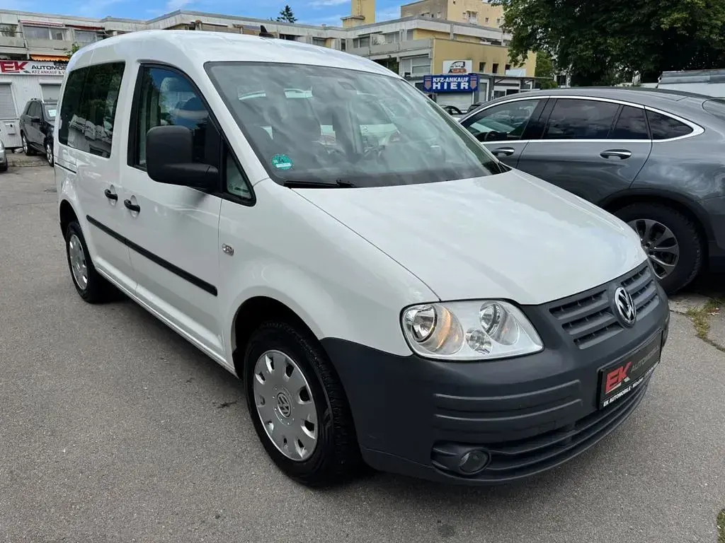 Gebraucht VW Caddy Team 105 PS (77 kW) 2010 Weiß Van / Kleinbus