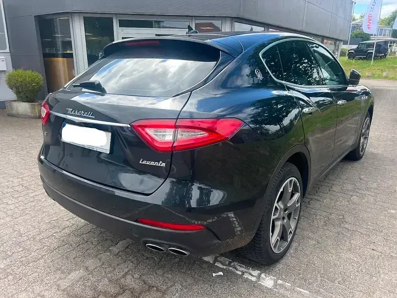 Gebraucht Maserati Levante 275 PS (202 kW) 2019 Schwarz SUV