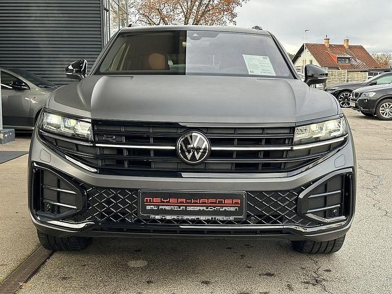 Gebraucht VW Touareg R-line 286 PS (210 kW) 2025 Grau SUV