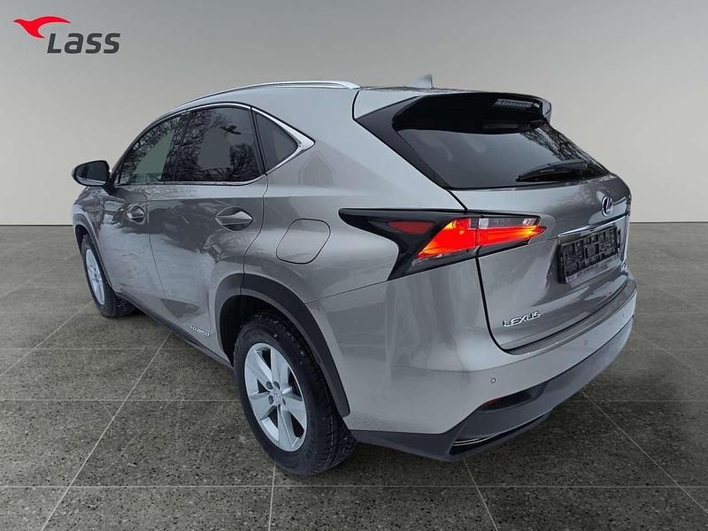 Gebraucht Lexus NX300h Executive Line 197 PS (144 kW) 2017 Silber SUV
