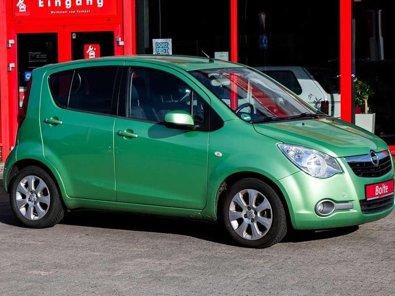 Gebraucht Opel Agila 65 PS (47 kW) 2009 Grün Kleinwagen