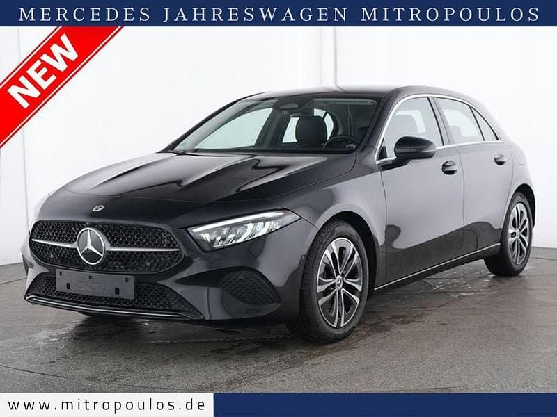Schwarz Gebraucht 2024 Mercedes A180 Progressive Limousine | 26.950 € (Guter Preis) - Bild 1/4