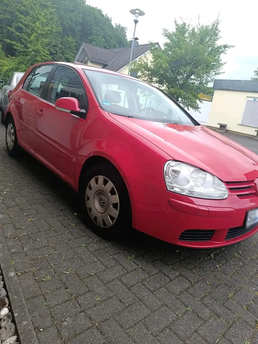 Gebraucht VW Golf IV 102 PS (75 kW) 2005 Rot Limousine