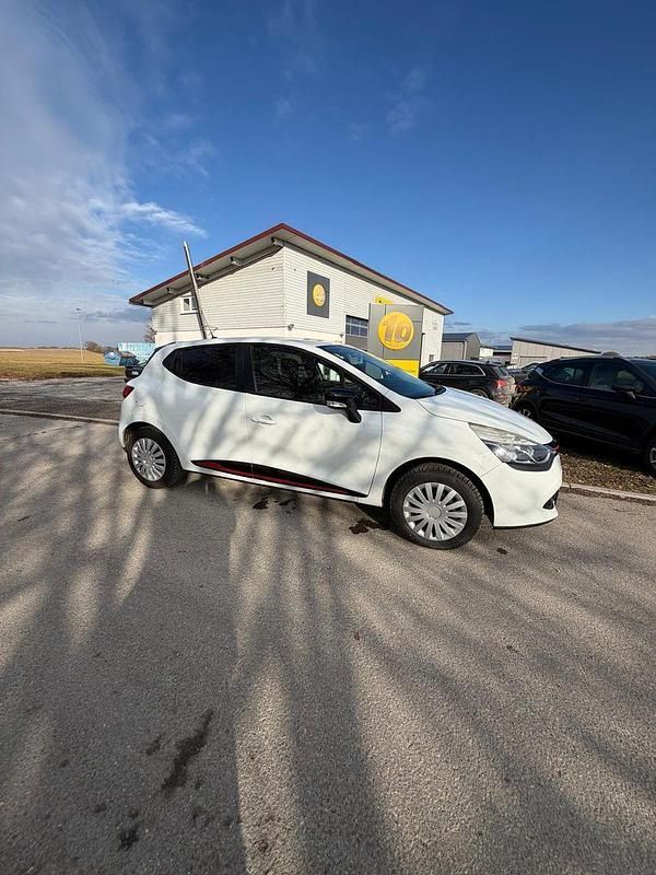 Gebraucht Renault Clio IV Expression 73 PS (53 kW) 2013 Weiß Kleinwagen