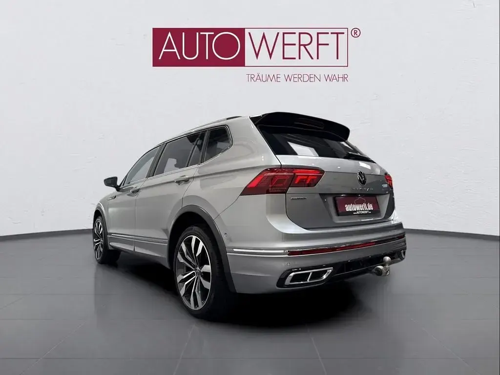 Gebraucht VW Tiguan Allspace Pro 190 PS (139 kW) 2023 Silber SUV