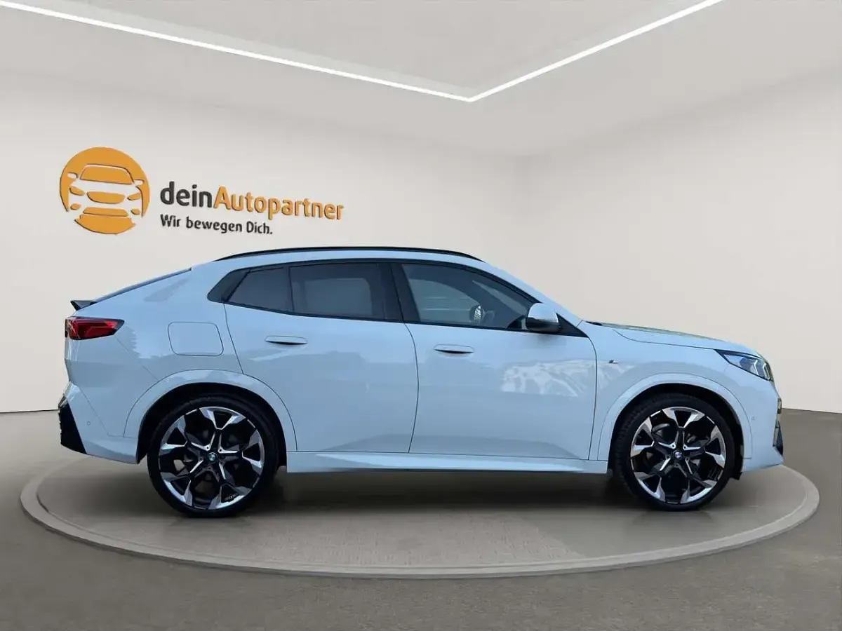 Gebraucht BMW X2 M Sport 163 PS (119 kW) 2025 Alpinweiss iii SUV
