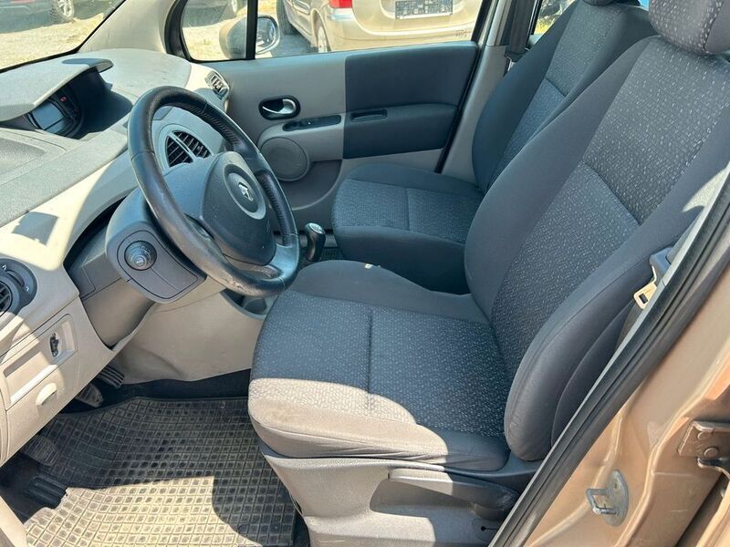 Gebraucht Renault Modus Dynamique 68 PS (50 kW) 2005 Braun Van / Kleinbus