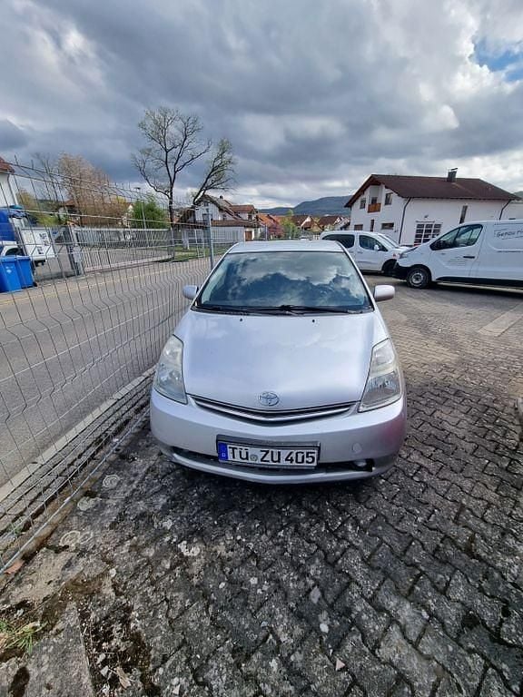 Second-hand Toyota Prius Sol 77 CP (56 kW) 2008 Argintiu Hatchback