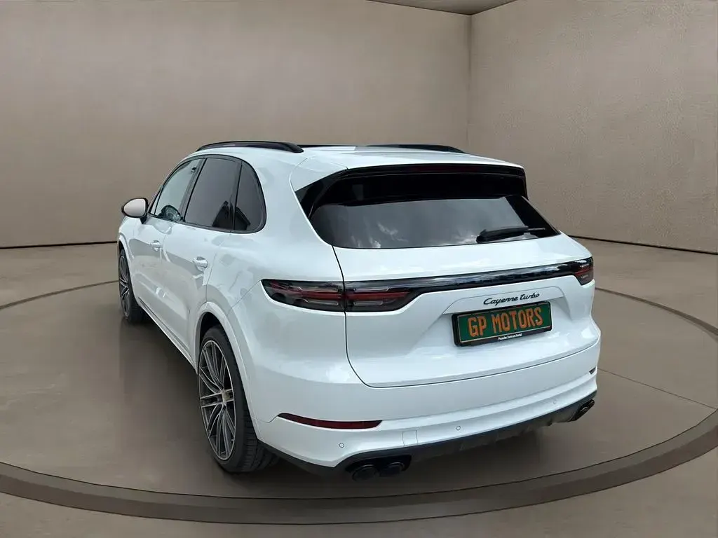 Gebraucht Porsche Cayenne Turbo 549 PS (403 kW) 2022 Weiß SUV