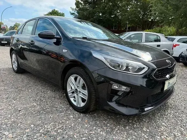 Gebraucht Kia Ceed 140 PS (102 kW) 2019 Schwarz Kleinwagen