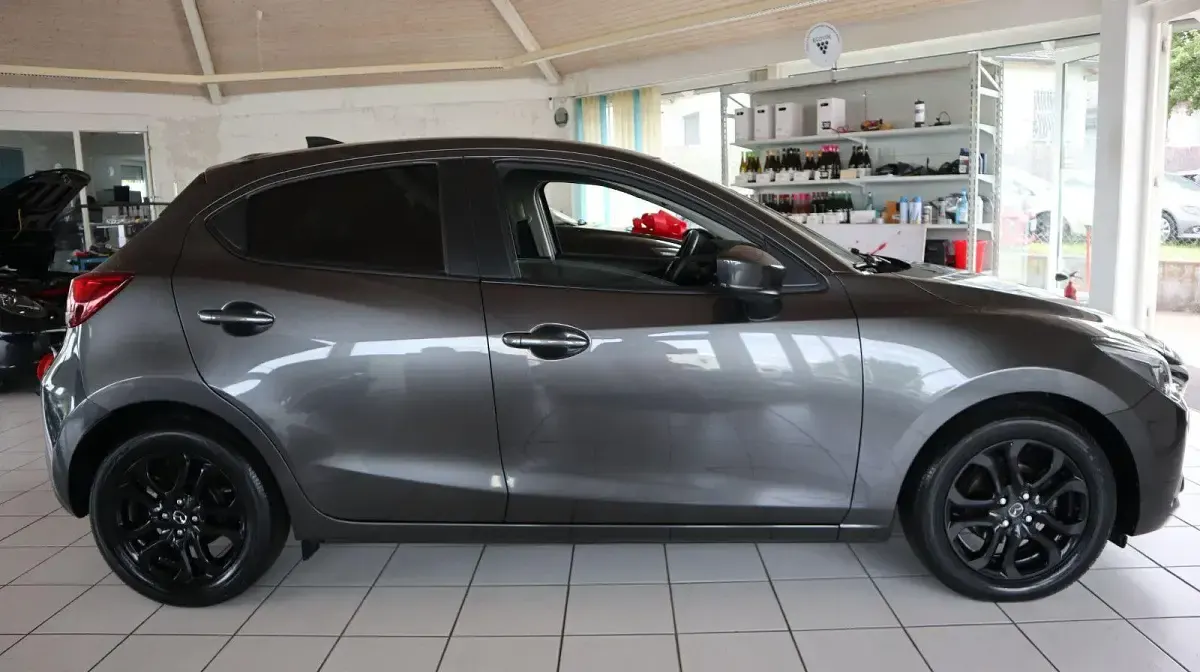 Gebraucht Mazda 2 90 PS (66 kW) 2019 Grau Kleinwagen