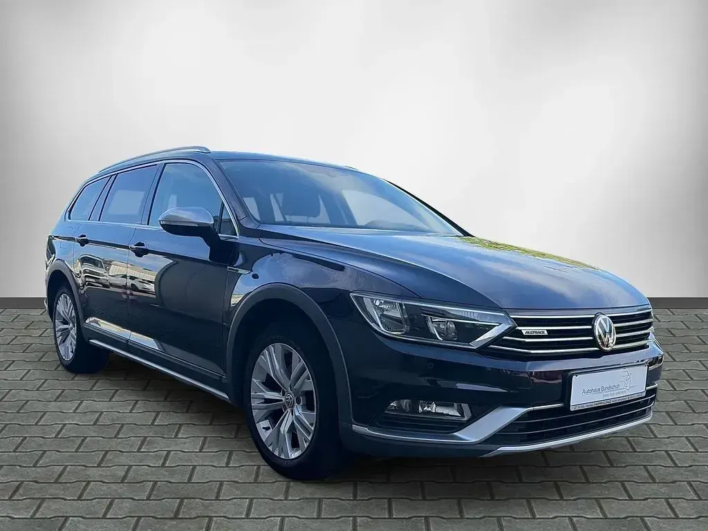 Gebraucht VW Passat Alltrack 190 PS (139 kW) 2018 Schwarz Kombi