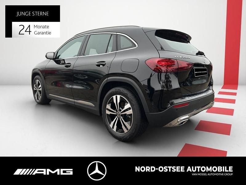 Gebraucht Mercedes GLA200 Progressive 150 PS (110 kW) 2025 Unilack nachtschwarz SUV