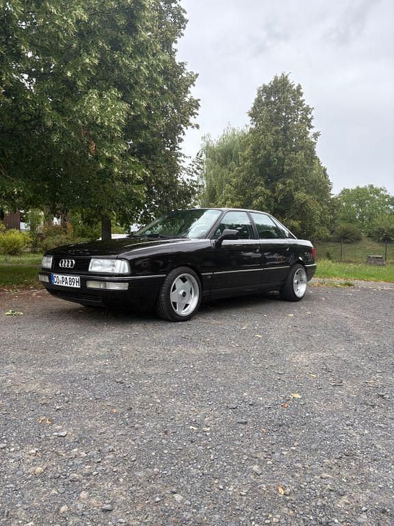 Schwarz Gebraucht 1989 Audi 90 Performance Limousine | 9.100 € - Bild 1/4
