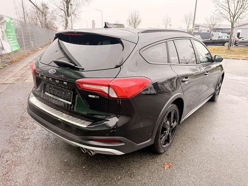 Gebraucht Ford Focus 125 PS (91 kW) 2020 Schwarz Kombi