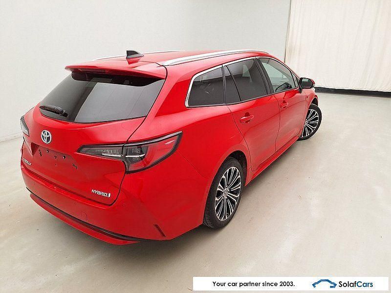 Gebraucht Toyota Corolla Premium 98 PS (72 kW) 2022 Rot Limousine