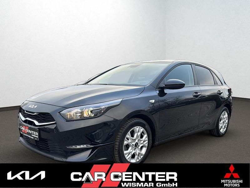 Schwarz Gebraucht 2022 Kia Ceed Kleinwagen | 17.390 € (Fairer Preis) - Bild 1/4