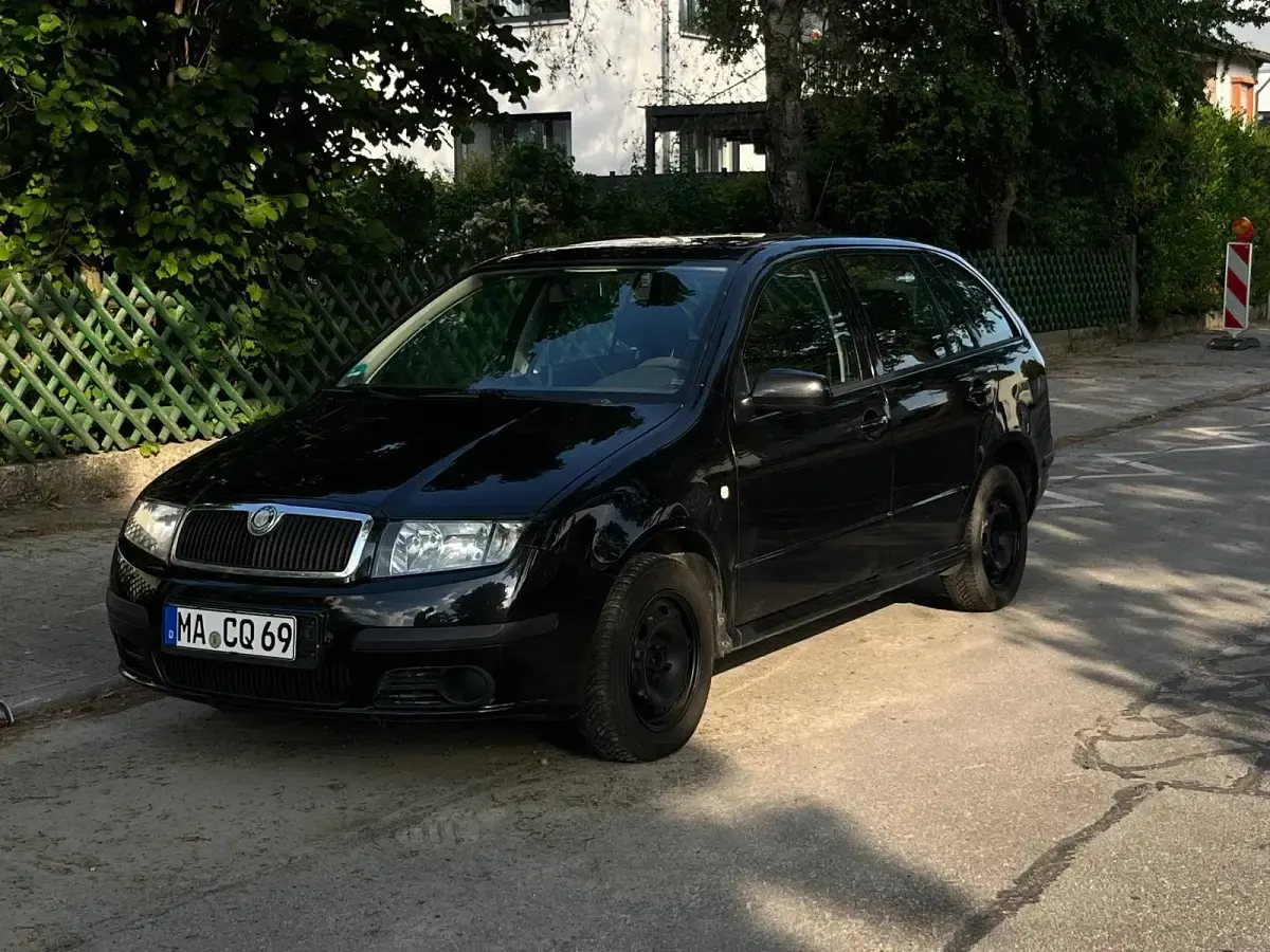 Gebraucht Skoda Fabia 86 PS (63 kW) 2009 Schwarz Kleinwagen