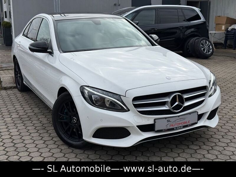 Weiß Gebraucht 2017 Mercedes C300e Limousine | 15.890 € (Etwas zu teuer) - Bild 1/4