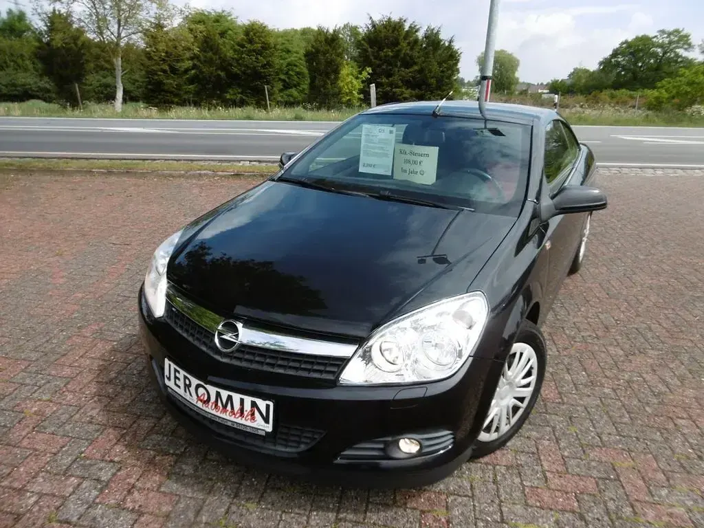 Gebraucht Opel Astra 105 PS (77 kW) 2006 Schwarz Cabrio