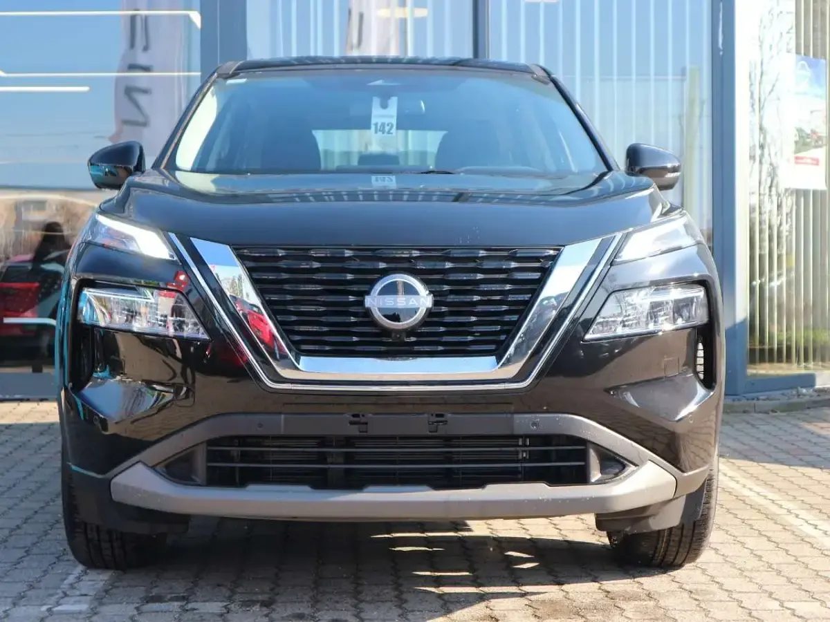 Neu Nissan X-Trail Acenta 163 PS (119 kW) 2026 Black pearl (m) SUV
