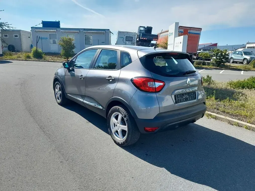 Używany Renault Captur Dynamique 120 KM (88 kW) 2013 Szary SUV