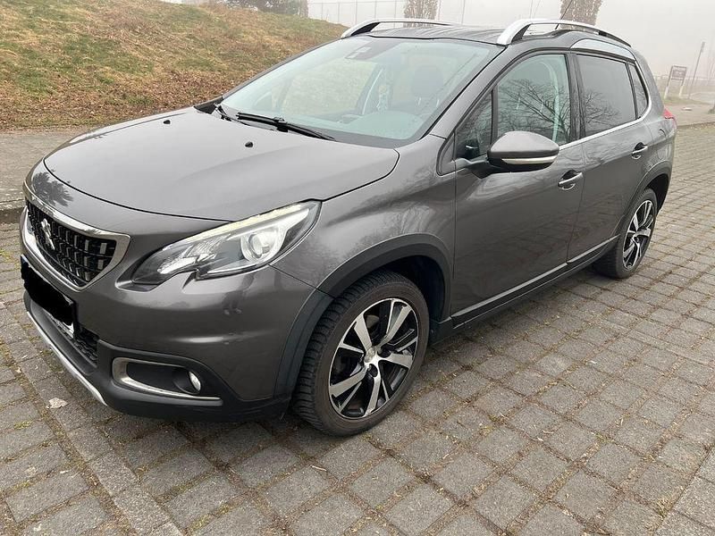 Grau Gebraucht 2017 Peugeot 2008 Allure SUV | 9.399 € (Fairer Preis) - Bild 1/4