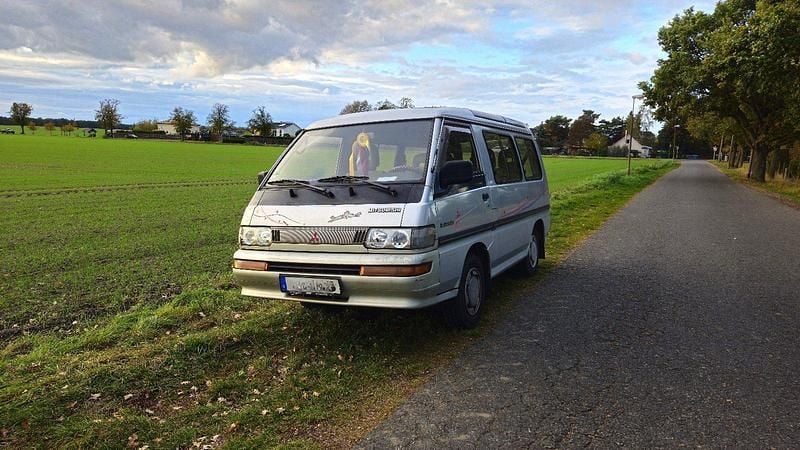 Silber Gebraucht 1993 Mitsubishi L300 Van / Kleinbus | 4.600 € - Bild 1/4
