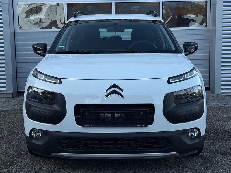 Gebraucht Citroën C4 Cactus Feel 99 PS (72 kW) 2015 Weiß Kleinwagen