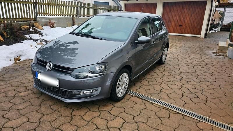 Gebraucht VW Polo 90 PS (66 kW) 2010 Grau Kleinwagen