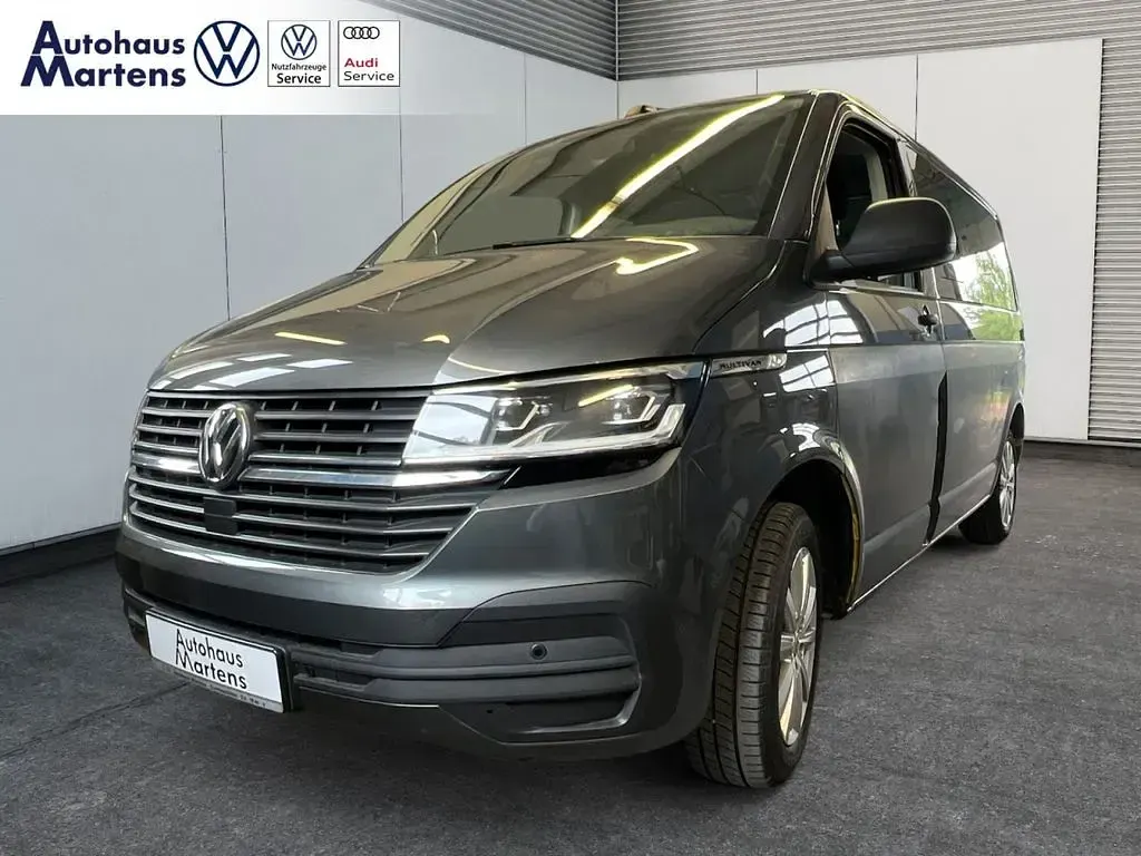 Gebraucht VW Multivan Trendline 150 PS (110 kW) 2022 Van / Kleinbus