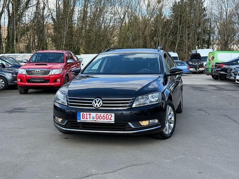 Gebraucht VW Passat Highline 140 PS (102 kW) 2012 Schwarz Kombi