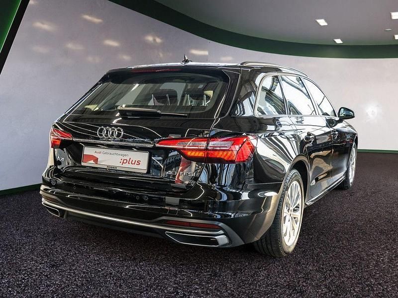 Gebraucht Audi A4 Advanced Plus 204 PS (150 kW) 2021 Schwarz / mythosschwarz Kombi