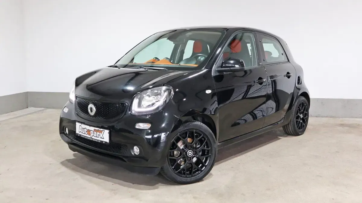 Usata Smart ForFour 71 CV (52 kW) 2015 Nero Utilitaria