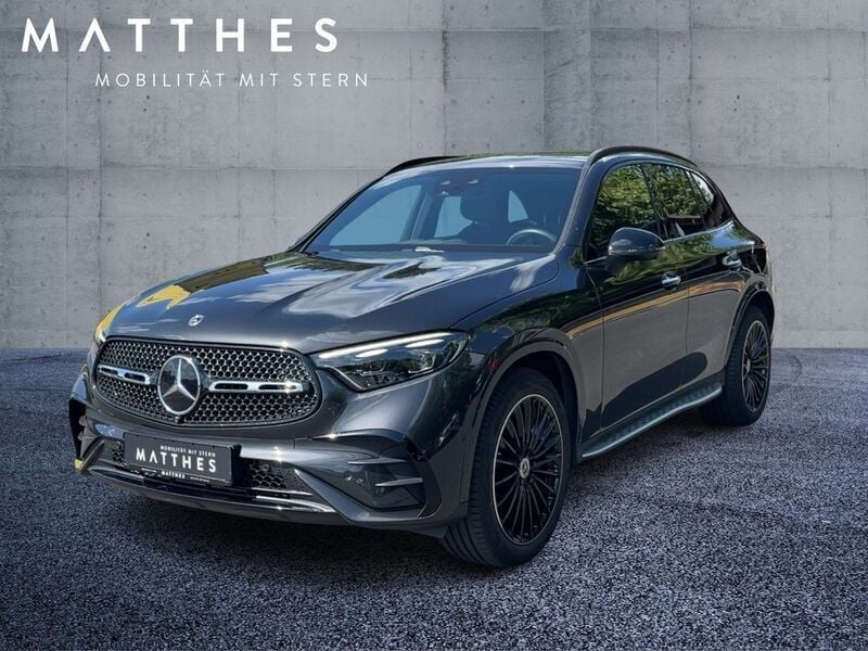 Grau Gebraucht 2024 Mercedes GLC220 AMG SUV | 60.840 € (Superpreis) - Bild 1/4