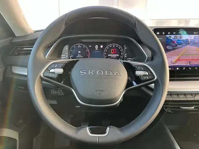 Nowe Skoda Octavia Selection 150 KM (110 kW) 2026 Srebrny Sedan/Limuzyna